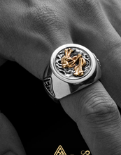 Load image into Gallery viewer, Serpent Crest Ring